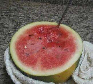 吃瓜19岁,揭秘娱乐圈那些不为人知的幕后故事