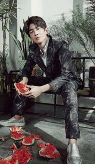 疯狂的吃瓜演员,揭秘娱乐圈明星的另类娱乐生活