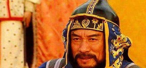 甘肃年羹尧大叔吃瓜,瓜香四溢的田园时光