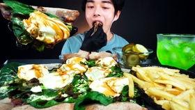 青岛小哥吃瓜视频