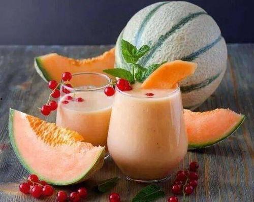 吃西瓜我们是认真的吃瓜